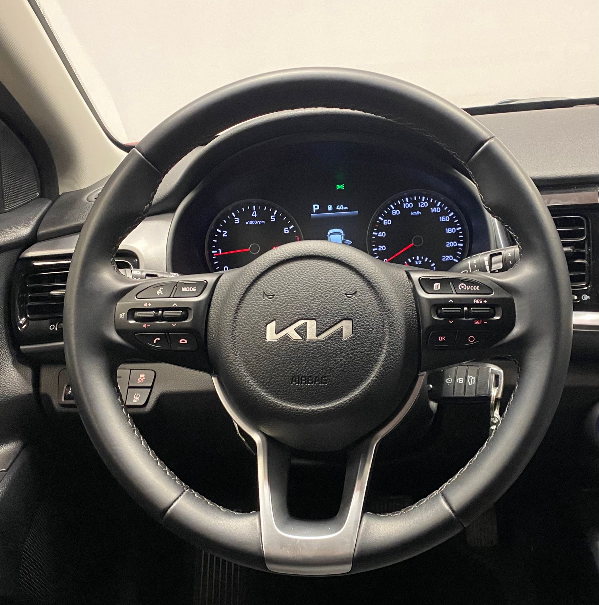 KIA STONIC 11